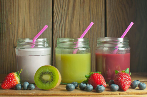 Add nutritious smoothies to your diet for sensitive stomachs
